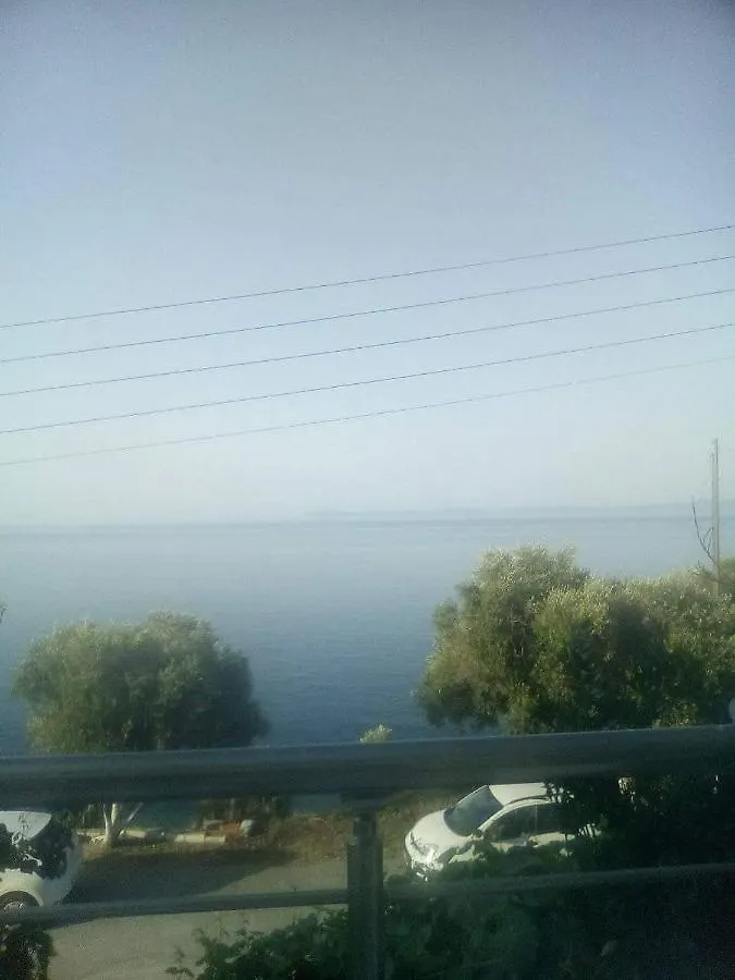 Villa Ζωη Στο Κυμα- Life On The Wave Neos Marmaras Casa vacanze